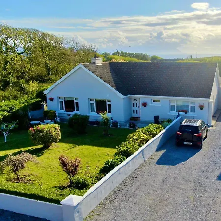 Apartment & Wild Atlantic Way Base Ballyheigue